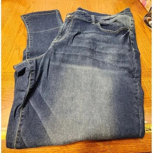 MAURICES MID RISE BLUE JEAN JEGGING PLUS SIZE 24W SHORT, INSEAM 30" PLAID